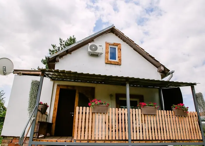 Kucerak Sofija Dom wakacyjny *